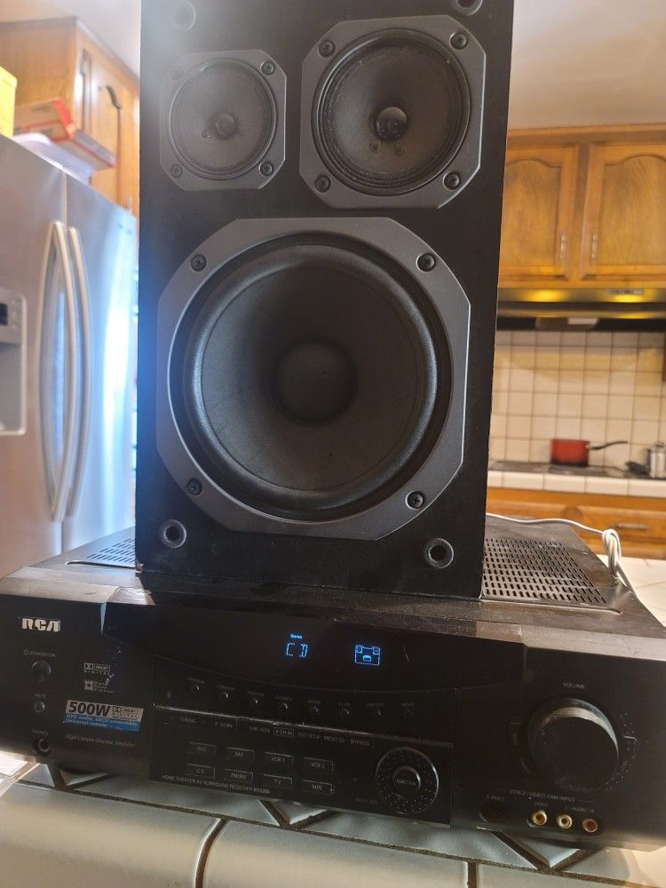 Rca 500 watt receiver with 8" sony speaker nice for a garage today only