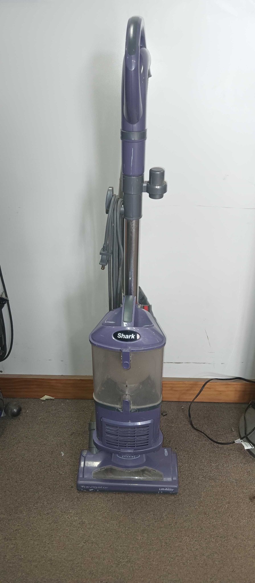 Shark Navigator Lift-Away upright vacuum
