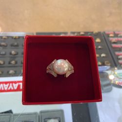 Ring With Pearl 