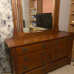 Bassett Furniture Real Wood Dresser With Mirror
