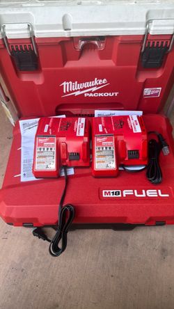 Milwaukee m12 m18 charger (NEW)