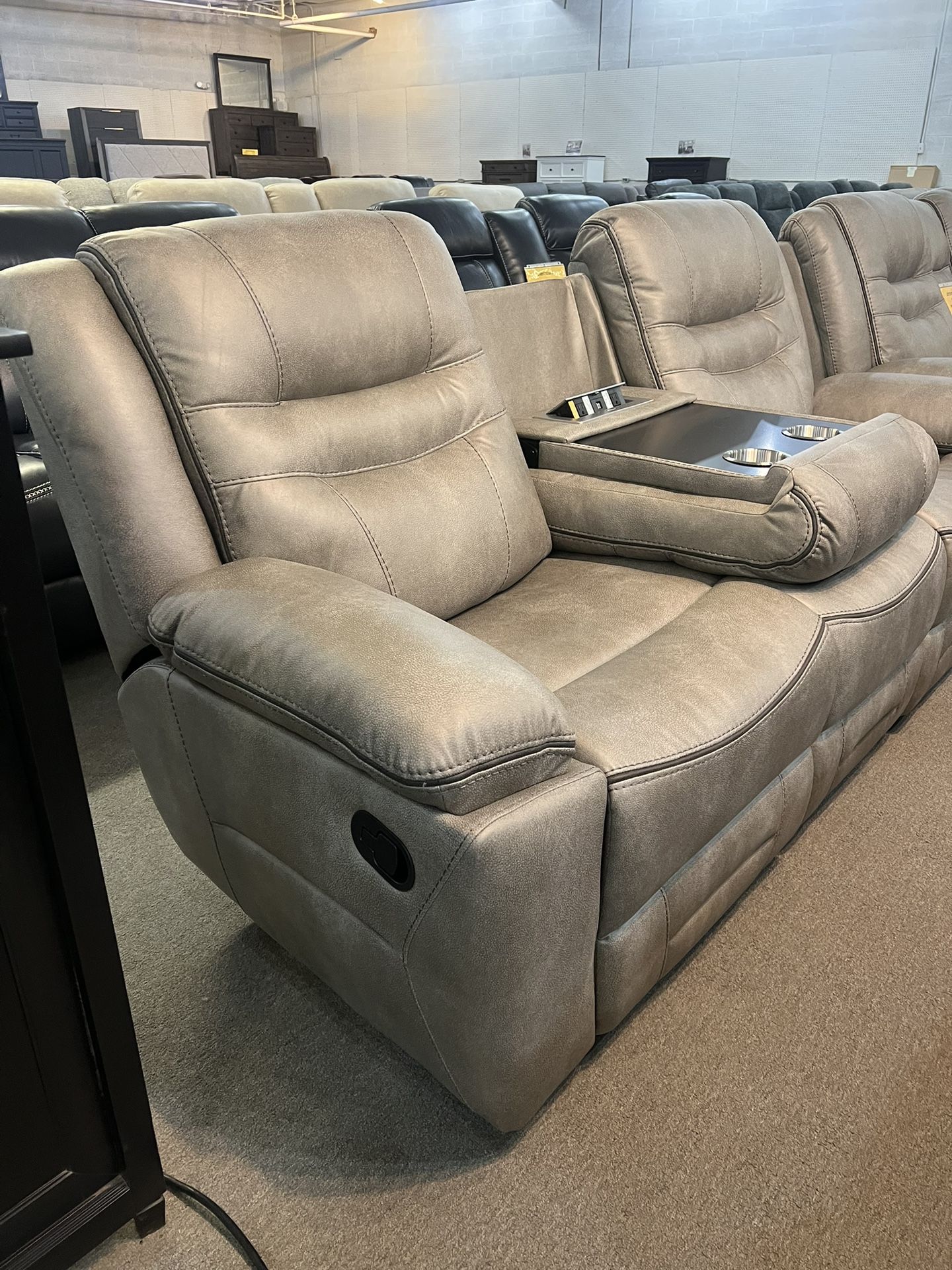 New 2pc Reclining Sofa And Loveseats 1899$