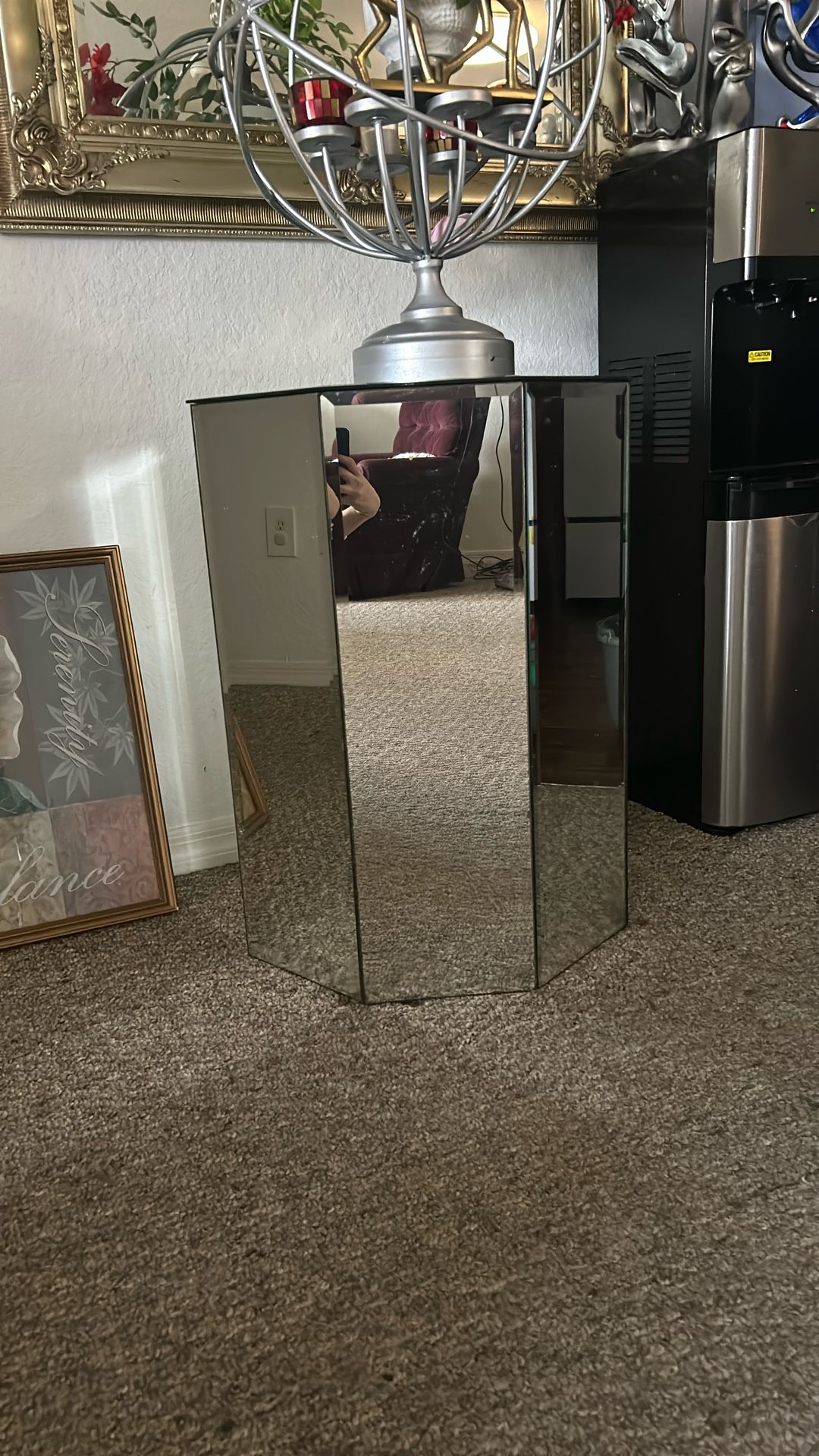 Mirror Stand