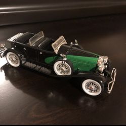 Diecast 1934 Duesenberg J Dual Cowl Phaeton