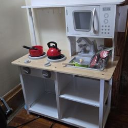 Toy Kitchen