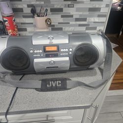 Boom Box in good condition..