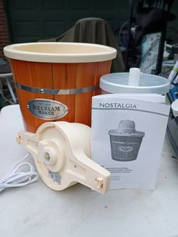 Nostalgia ice cream maker