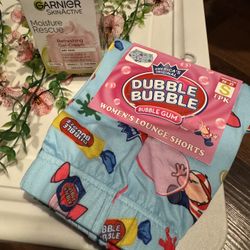 women’s Lounge Shorts Plus Refreshing Gel Cream From Garnier