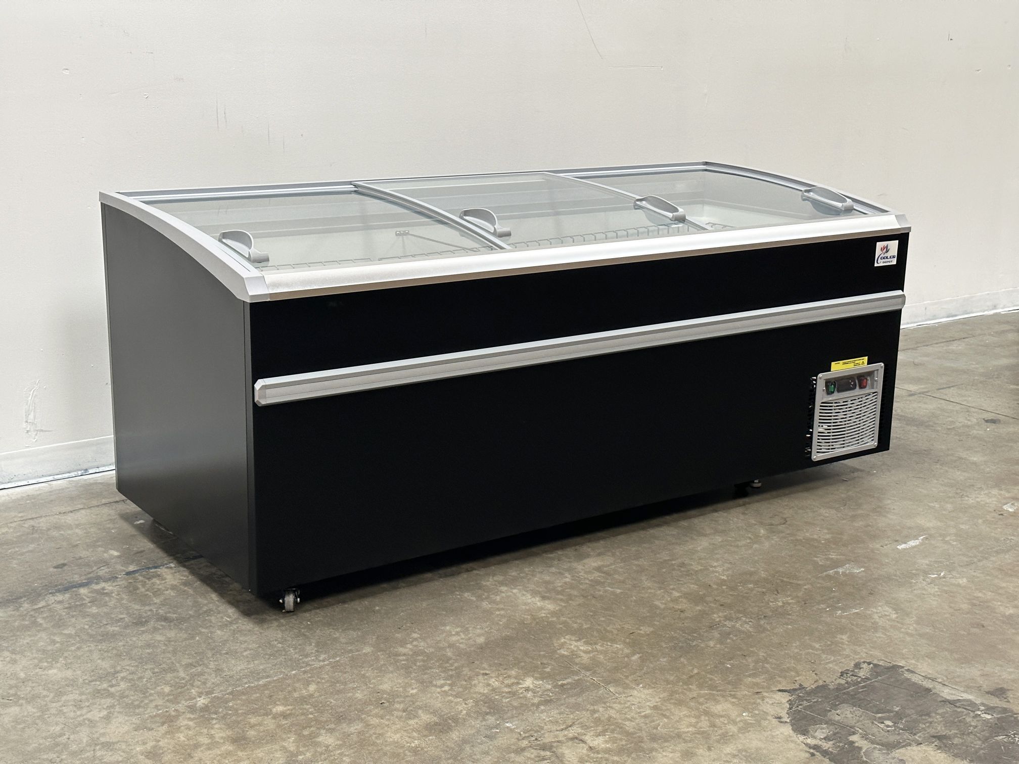 83 inches Frozen Meat Food Display Freezer NSF CQH22L