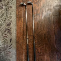 Tour Model III Golf Clubs Pitching Wedge & 7 Iron