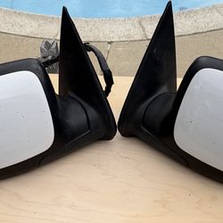 Tahoe side mirrors