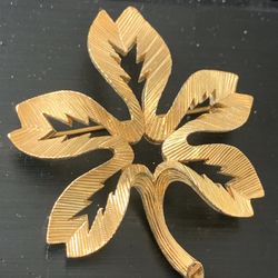 Trifari Gold Tone Leaf Pin Signed 