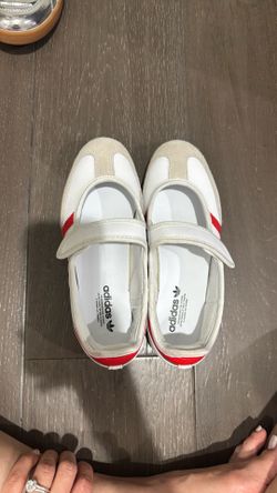 Women/girls shoes