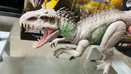 Jurassic World Indominus Rex dinosaur action figure