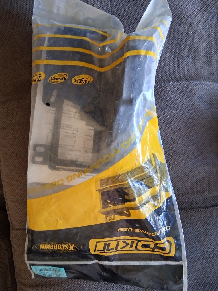 Stereo Mounting Dash Kit
