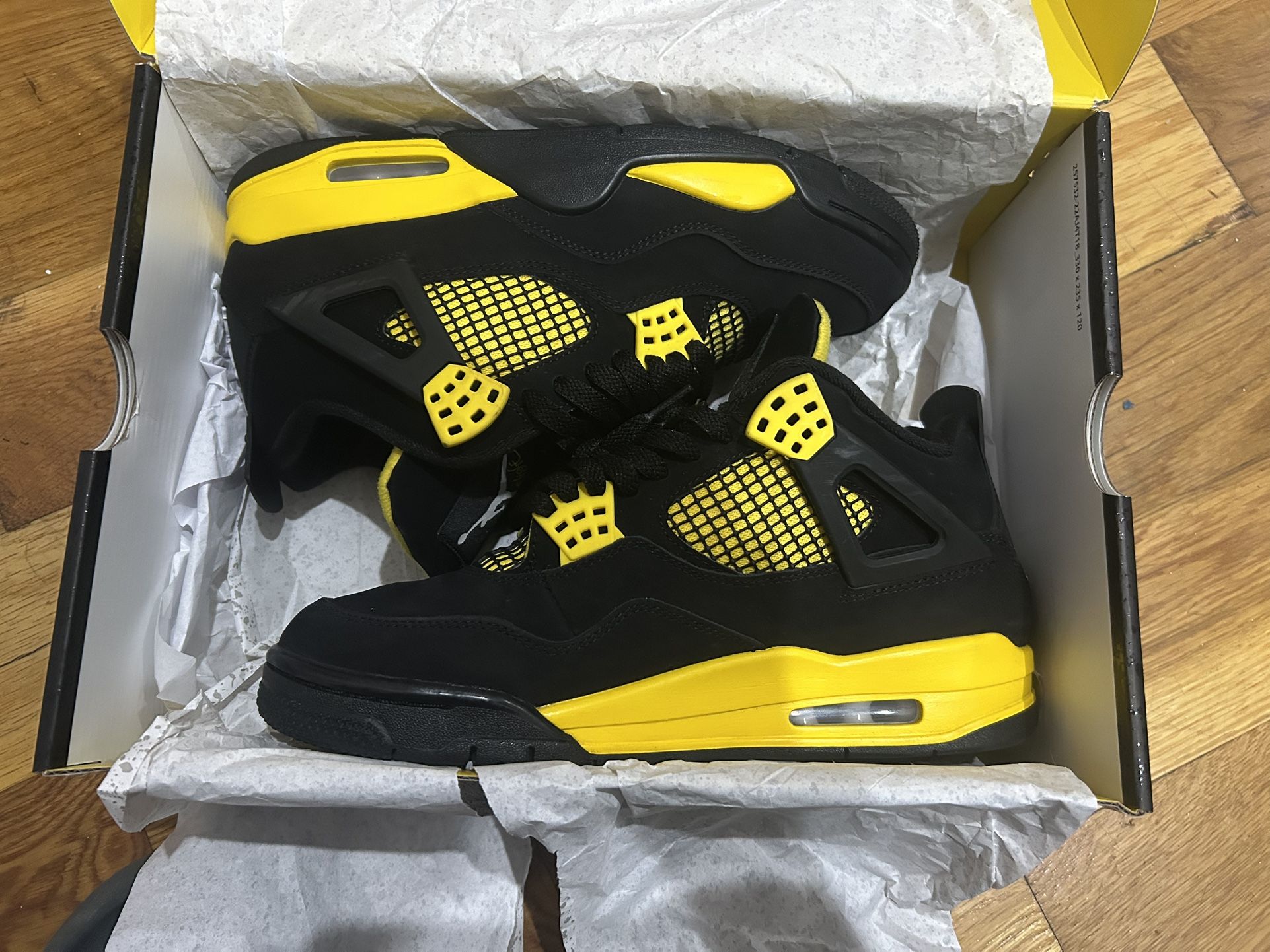 Jordan 4 