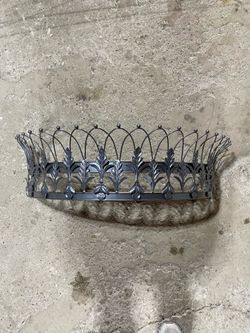 Back Drop Crown Or Wall Decor