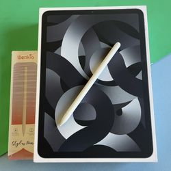 Apple iPad Air 5th Generation (M1 Chip) 64GB with Box, Pen And Keyboard 