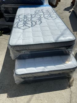 Queen Size Mattress Pillow Top New