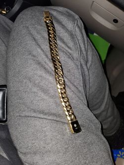 Stainless Steel Cuban Link Braclet