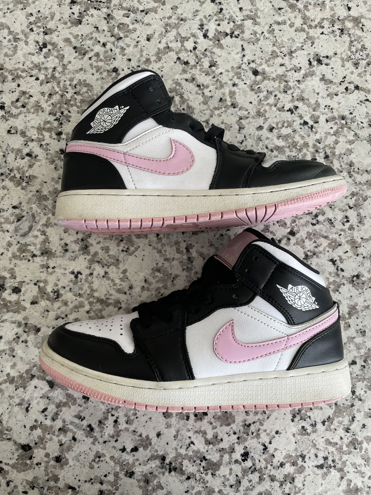 Nike Lunar MVP Pregame