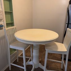 Countertop Height, Table, And Chairs