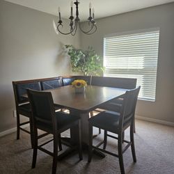 Dinning Room Table