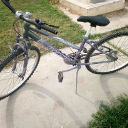 Giant Mountain Bike 
