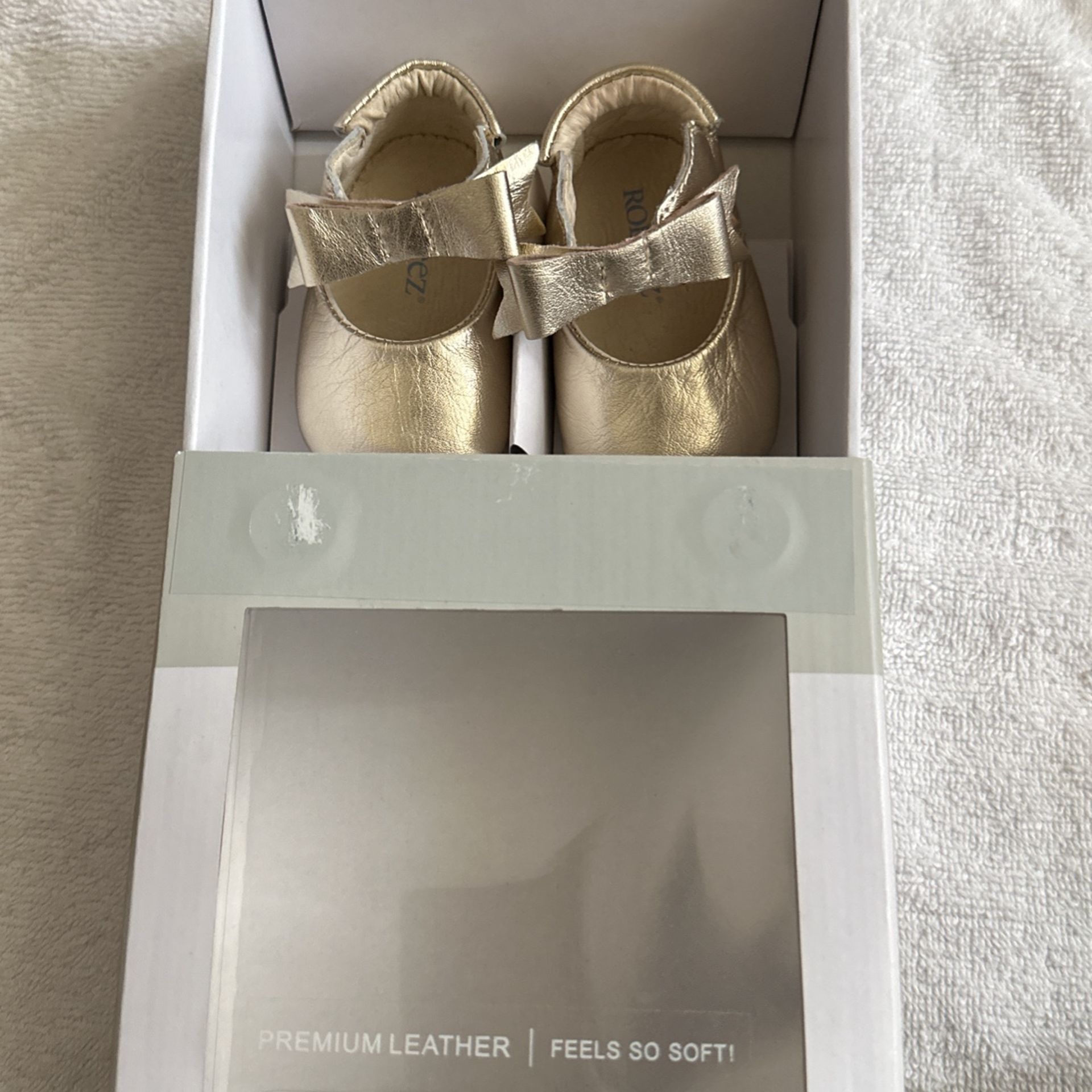 Baby Gold Robeez Shoes