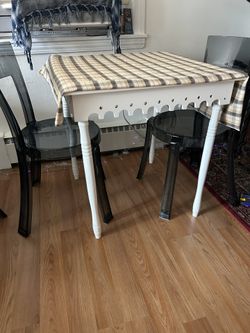 Simple Square Wood Table!