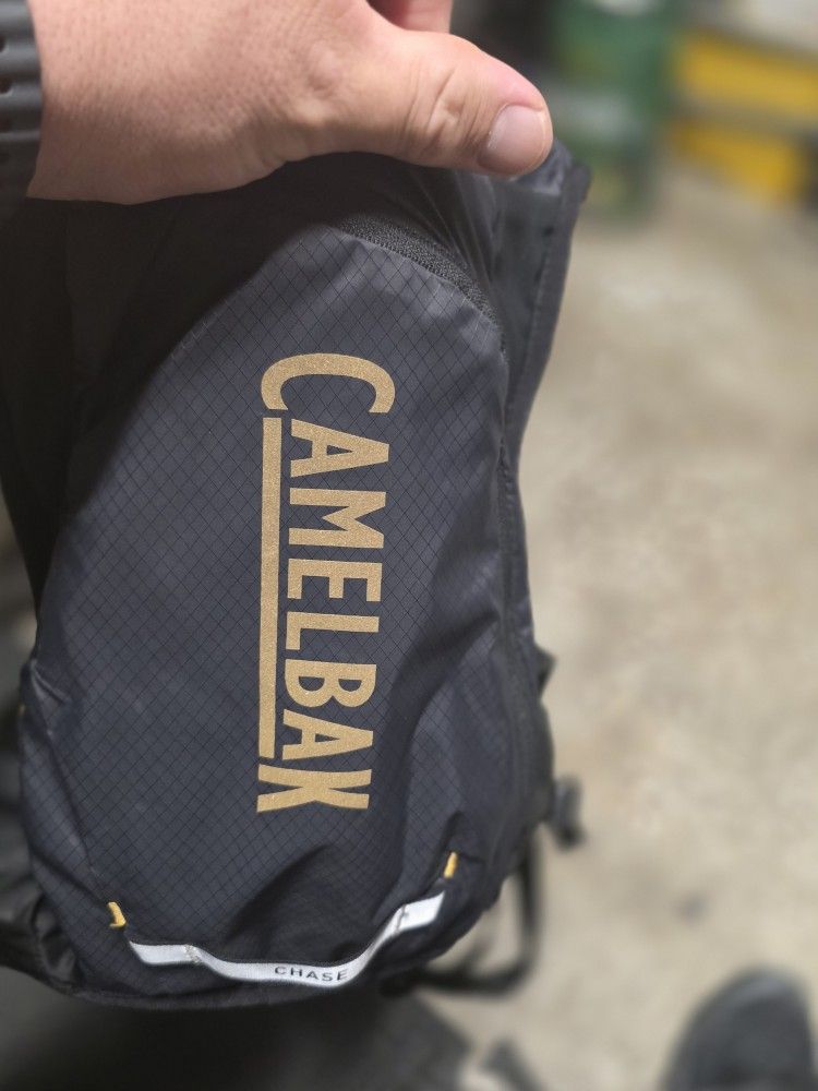 1.5 Liters Camelbak Hydration Vest