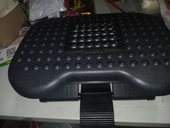 New Mount-It! Foot Rest Under Desk with Massage Rollers & Foot Pedal Height
3 heights 4.25-6.75 in via foot pedal, +/-30 deg tilt, rolling massage pla