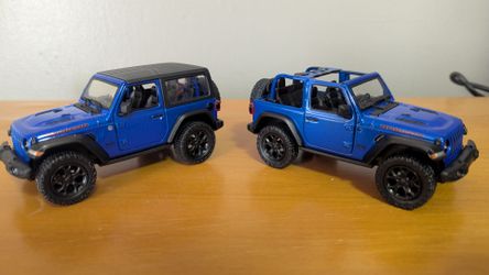 1:34 Scale Diecast Pair of 2018 Jeep Wranglers in Blue by Kinsmart