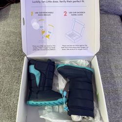Ten Little Kids Snow Boots – Size US 6 – Navy / Teal