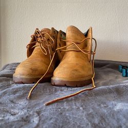 Women’s Timberlands Size 7