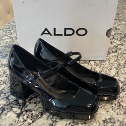 New Aldo Womens Black Platform Chunky Heel Size 8