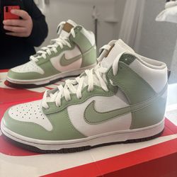 Nike Dunk High Swoosh Honeydew Sz 9