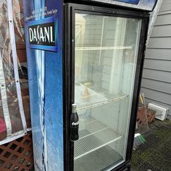 True GDM-26 Commercial Refrigerator NSF 115V Display Cooler 1 Glass Door Merchandiser Dasani Decal and CocaCola Handle Works Great