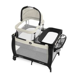 Graco Pack 'n Play Baby Playard with Bassinet