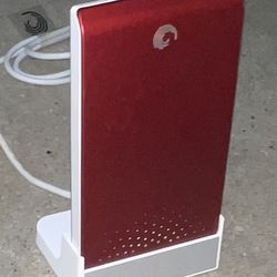 Seagate FreeAgent Go Special Edition 500 GB USB 2.0 Portable External Hard Drive and Docking Station 