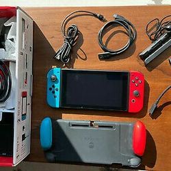 NINTENDO SWITCH CONSOLES 