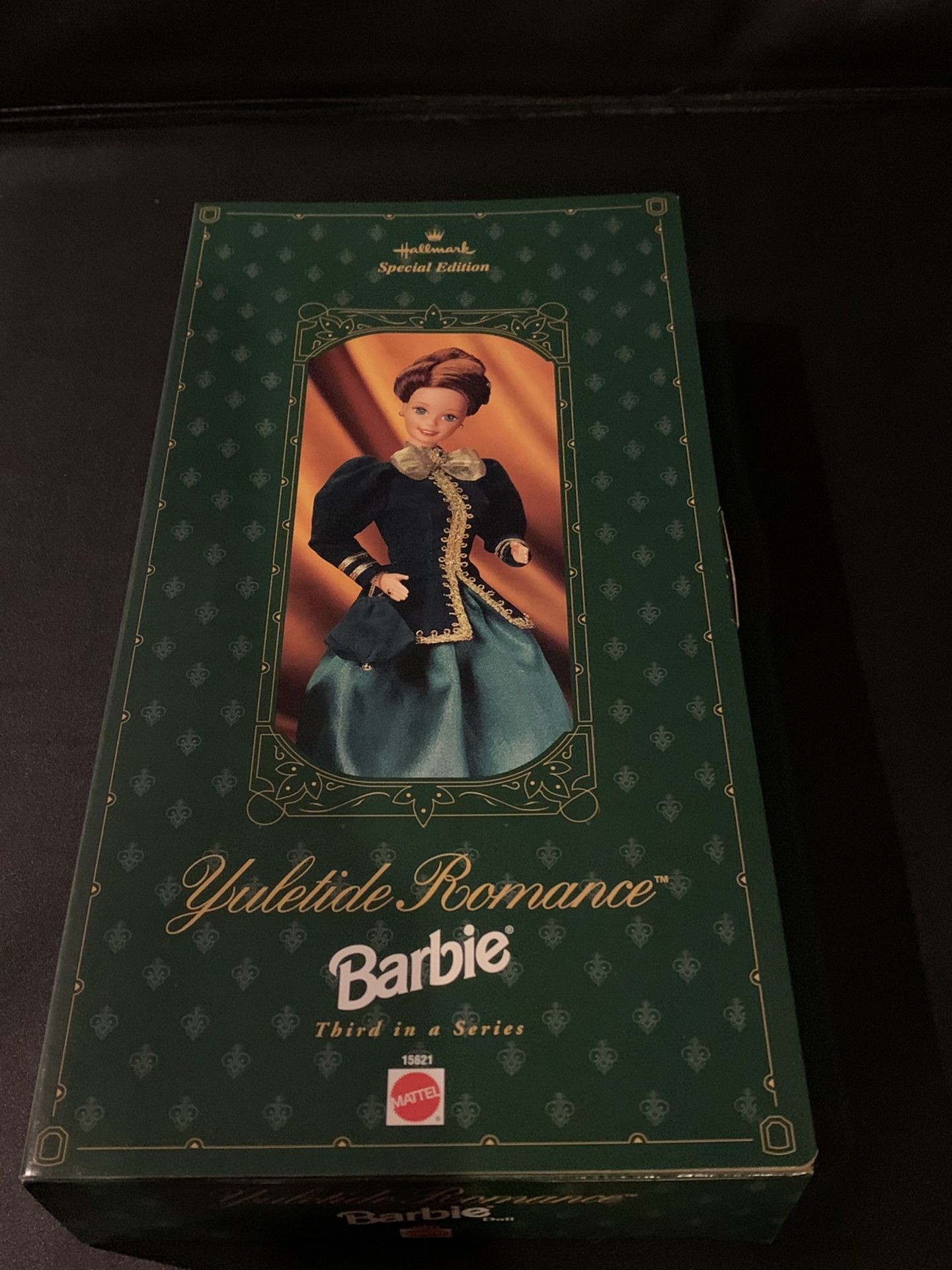 Mattel Yuletide Romance Barbie Special Edition 1996 vintage