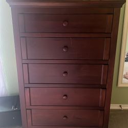 3 Bedroom Set (Dresser, Chest Of Drawers, Nightstand)
