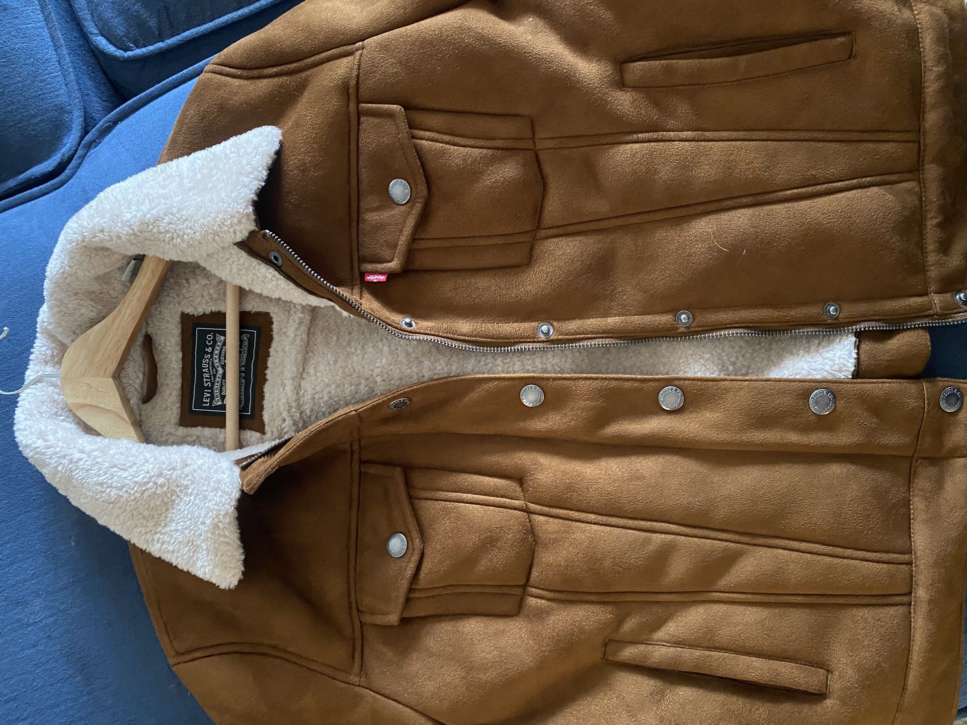 Levi's Women's Classic Sherpa Lined Trucker Jacket