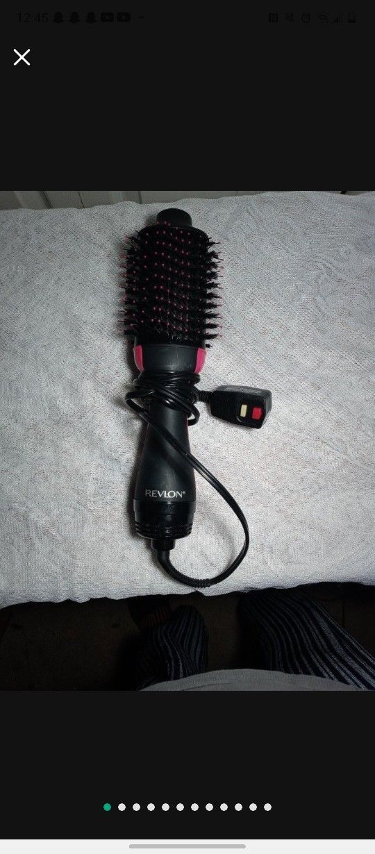 Revlon One-step Hair Dryer And Volumizer Titanium Max Edition 2.4 Hot Air Brush