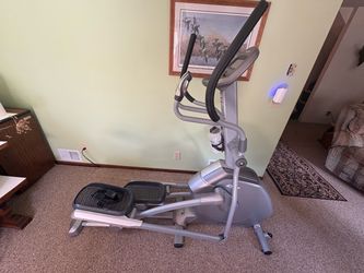 Silver Elliptical Trainer Machine