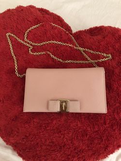Salvatore Ferragamo wallet on chain