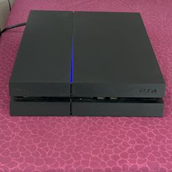 Sony PlayStation 4 PS4 CUH-1215A 500GB Black Console 2 Games