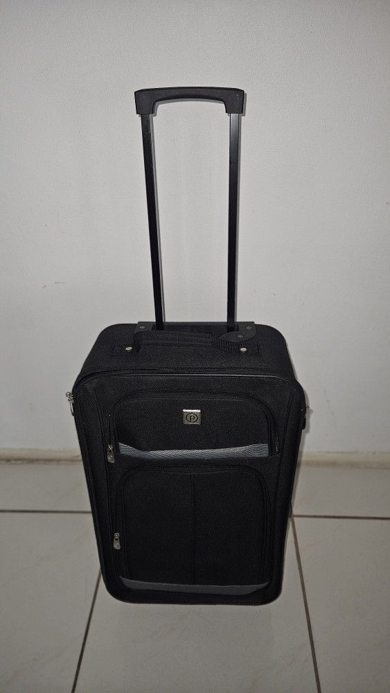 Suitcase 14"x 23"x 7" $15