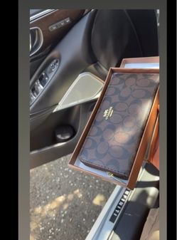 Coach card holder for woman